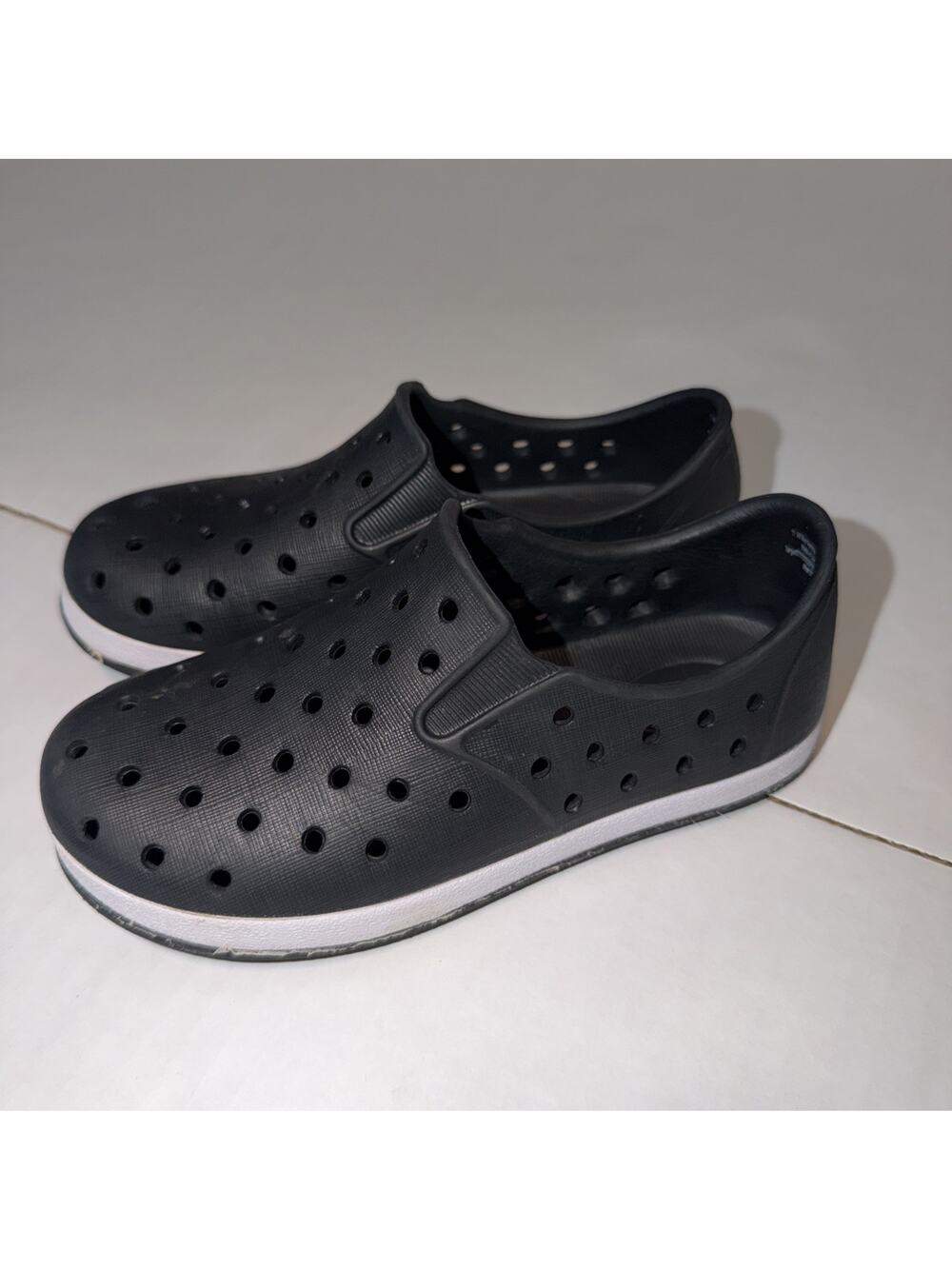 Cat & Jack Water Shoes Boys Size 11 Black Perforated Slip On